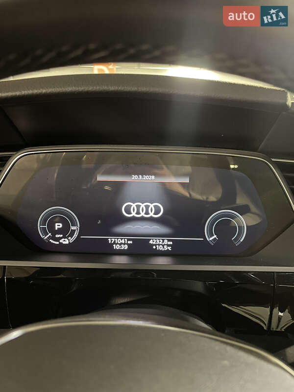 Внедорожник / Кроссовер Audi e-tron 2020 в Киеве
