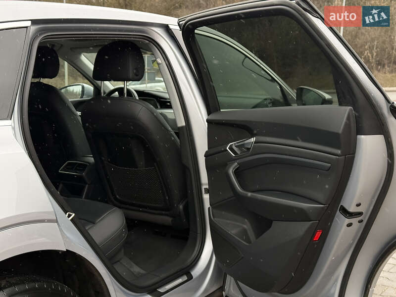 Внедорожник / Кроссовер Audi e-tron 2021 в Тернополе фото 20 Внедорожник / Кроссовер Audi e-tron 2021 в Тернополе