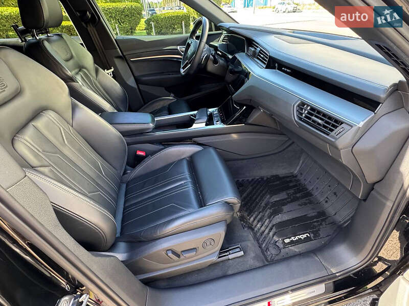 Внедорожник / Кроссовер Audi e-tron 2019 в Одессе фото 21 Внедорожник / Кроссовер Audi e-tron 2019 в Одессе