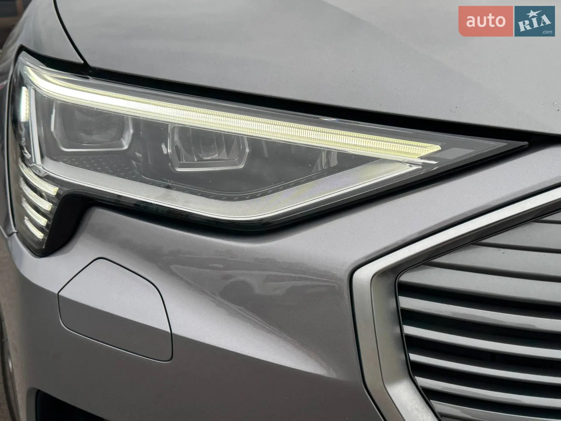 2021 Audi e-tron - мініатюра 12