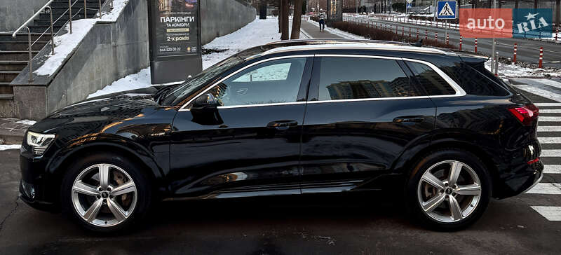 Позашляховик / Кросовер Audi e-tron 2020 в Києві