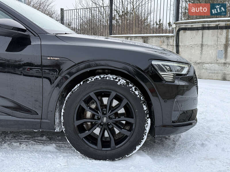 Внедорожник / Кроссовер Audi e-tron 2020 в Ровно