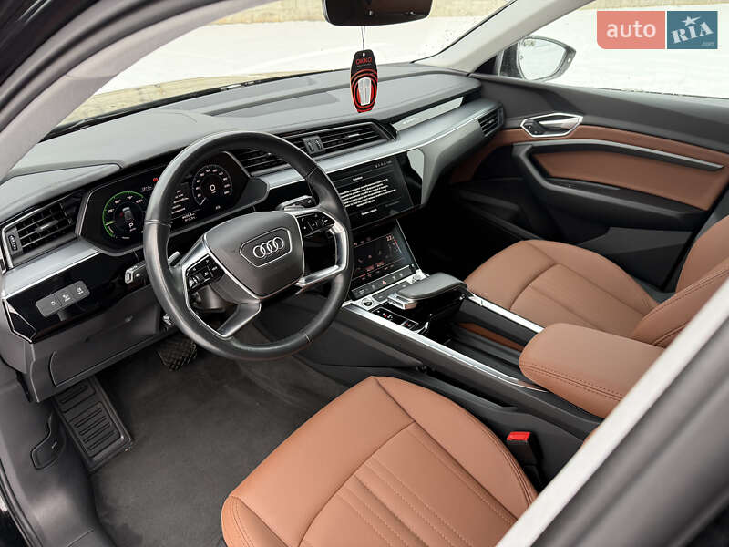 Внедорожник / Кроссовер Audi e-tron 2020 в Ровно