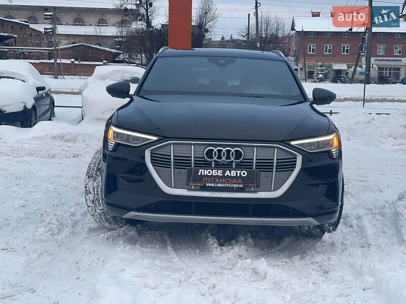 Внедорожник / Кроссовер Audi e-tron 2021 в Львове