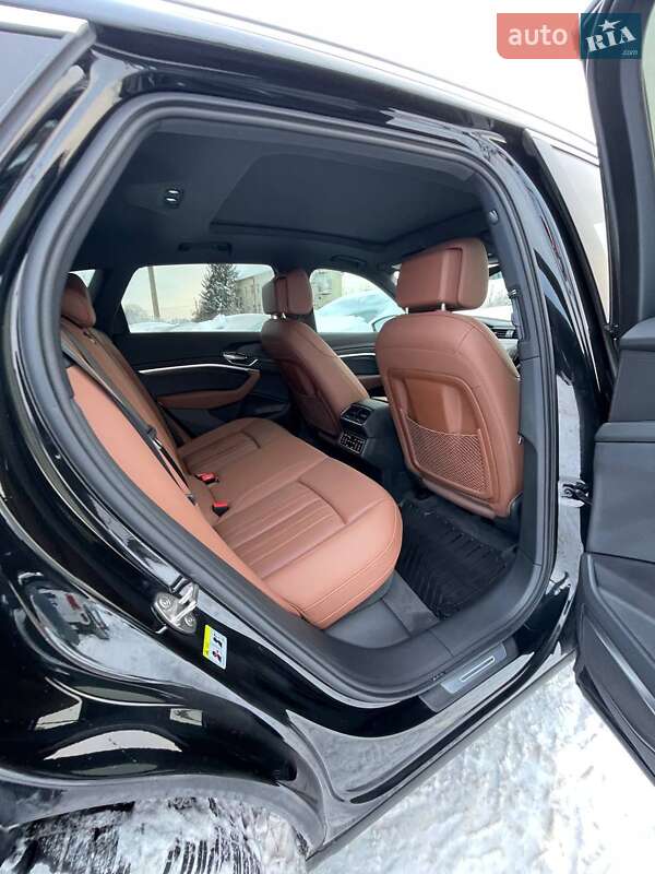 Внедорожник / Кроссовер Audi e-tron 2021 в Львове