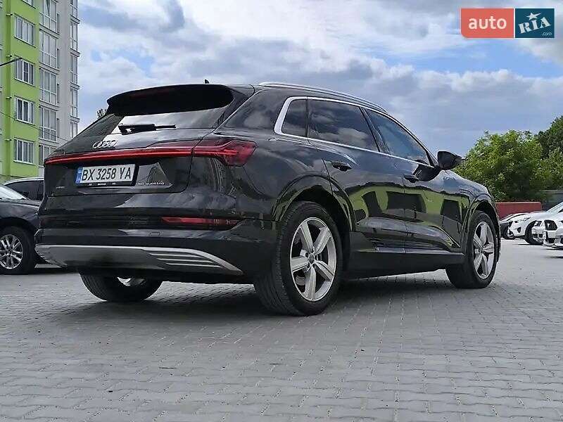 Внедорожник / Кроссовер Audi e-tron 2019 в Хмельницком