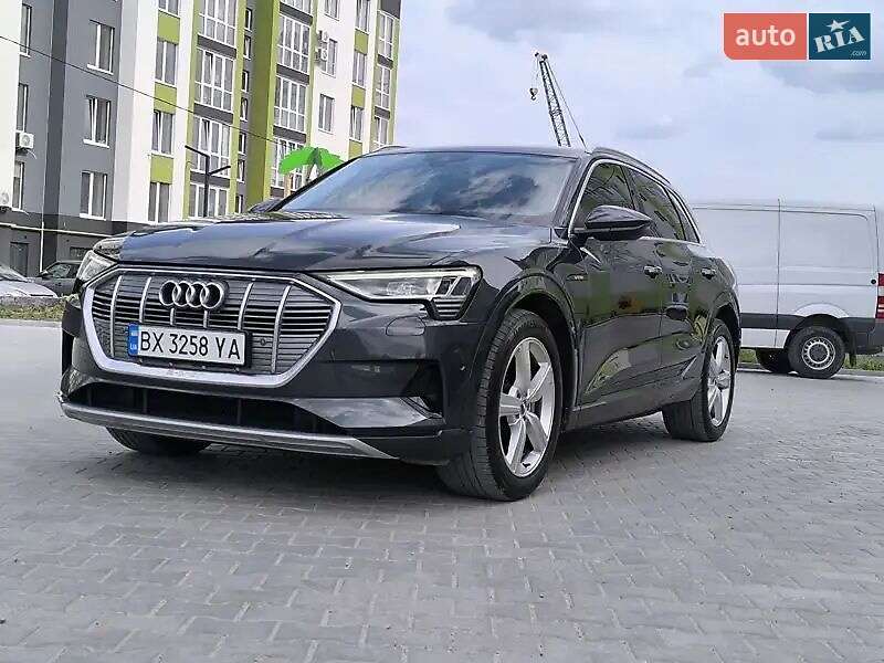 Внедорожник / Кроссовер Audi e-tron 2019 в Хмельницком фото 13 Внедорожник / Кроссовер Audi e-tron 2019 в Хмельницком