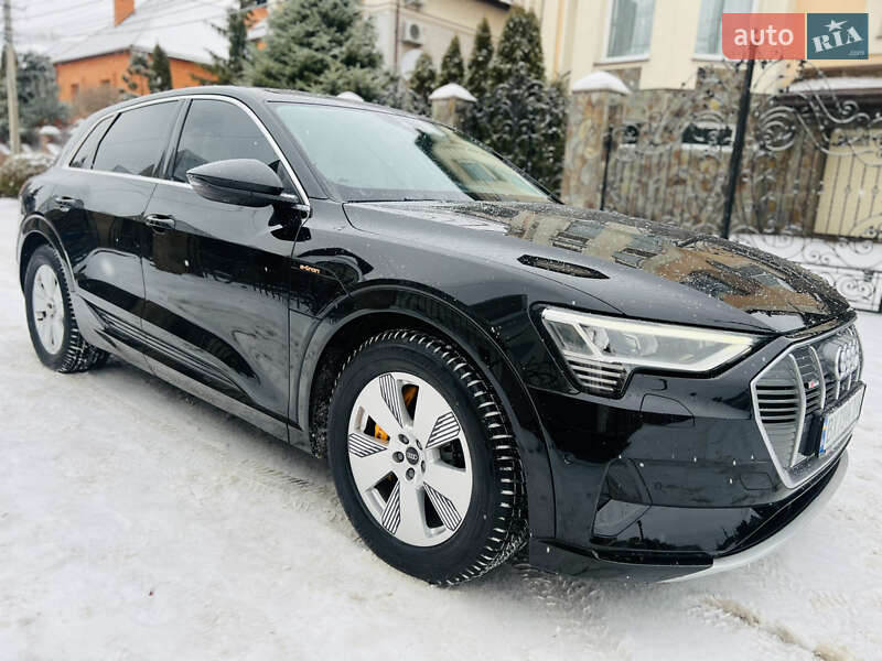 Внедорожник / Кроссовер Audi e-tron 2022 в Хмельницком