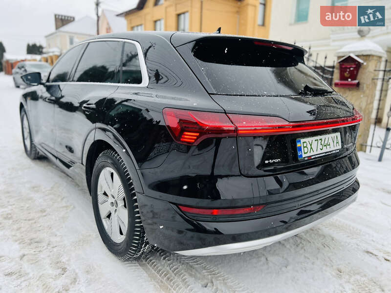 Внедорожник / Кроссовер Audi e-tron 2022 в Хмельницком