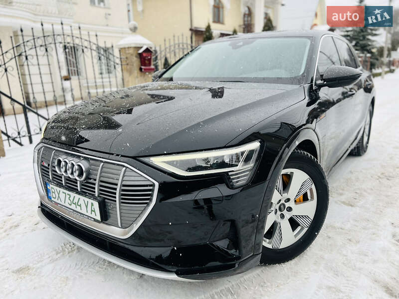 Внедорожник / Кроссовер Audi e-tron 2022 в Хмельницком