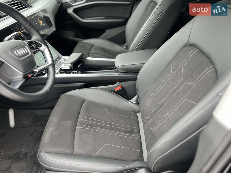 Внедорожник / Кроссовер Audi e-tron 2022 в Хмельницком