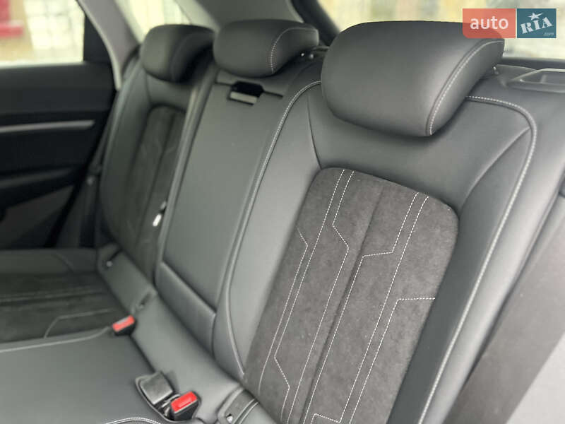 Внедорожник / Кроссовер Audi e-tron 2022 в Хмельницком