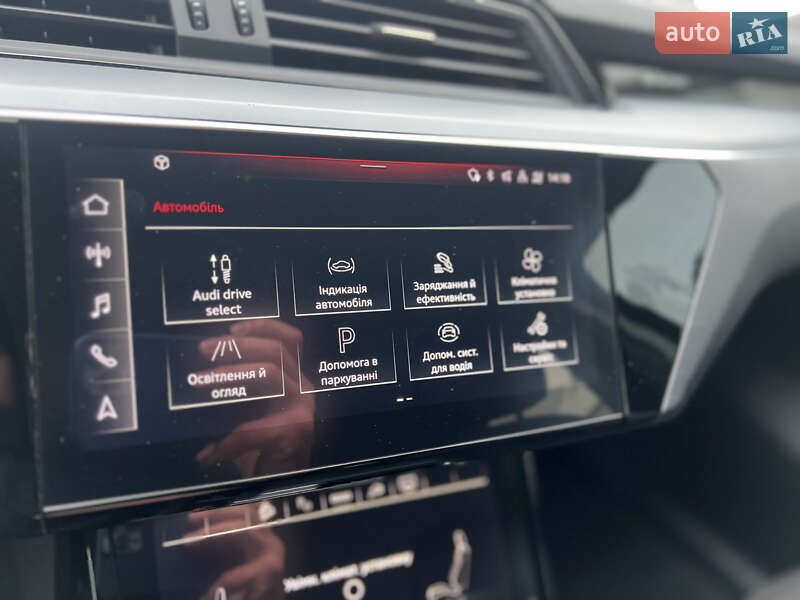 Внедорожник / Кроссовер Audi e-tron 2022 в Хмельницком