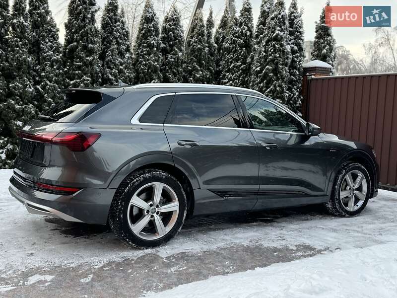 Внедорожник / Кроссовер Audi e-tron 2020 в Киеве