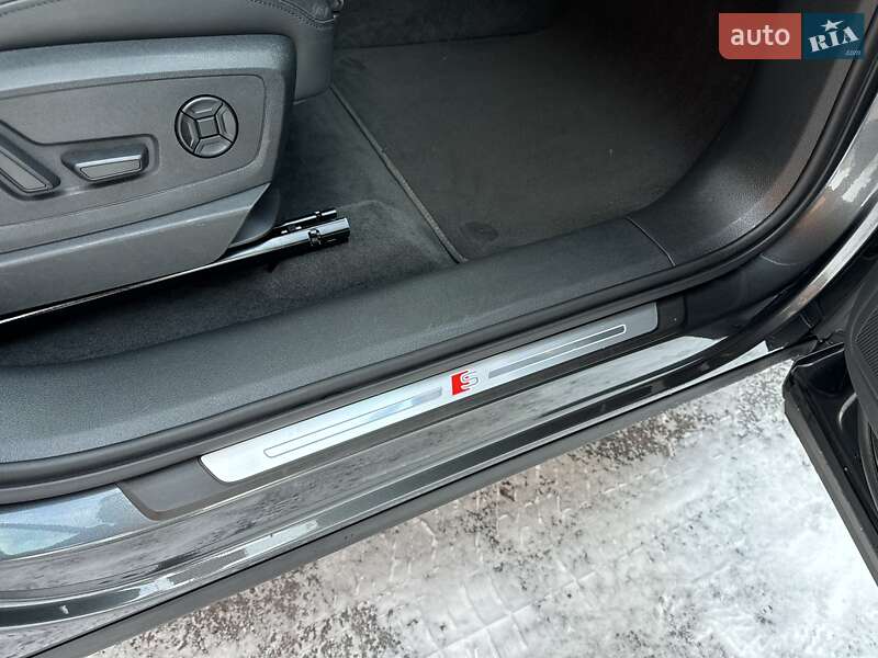 Внедорожник / Кроссовер Audi e-tron 2020 в Киеве