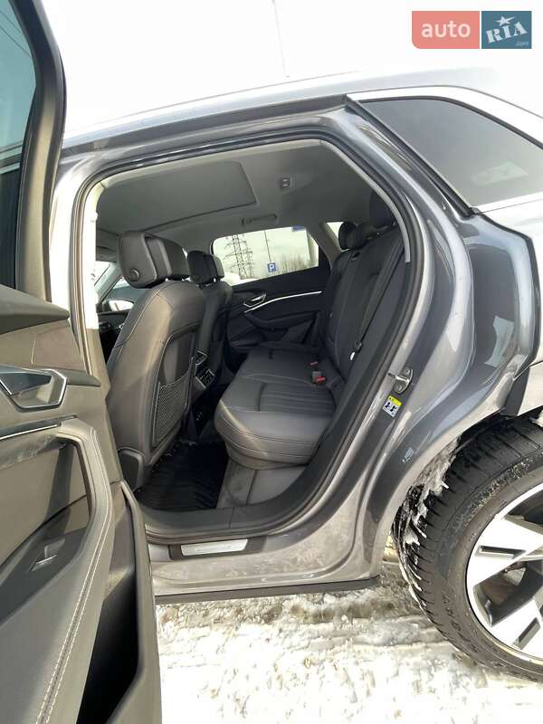 Внедорожник / Кроссовер Audi e-tron 2020 в Львове