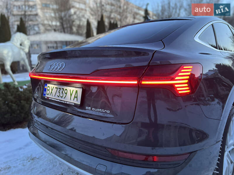 Позашляховик / Кросовер Audi e-tron 2022 в Хмельницькому