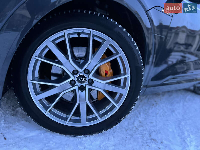 Позашляховик / Кросовер Audi e-tron 2022 в Хмельницькому