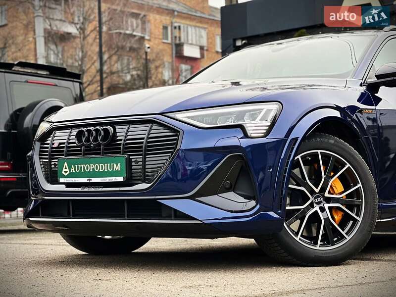 Внедорожник / Кроссовер Audi e-tron 2021 в Киеве