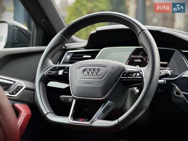 Внедорожник / Кроссовер Audi e-tron 2021 в Киеве