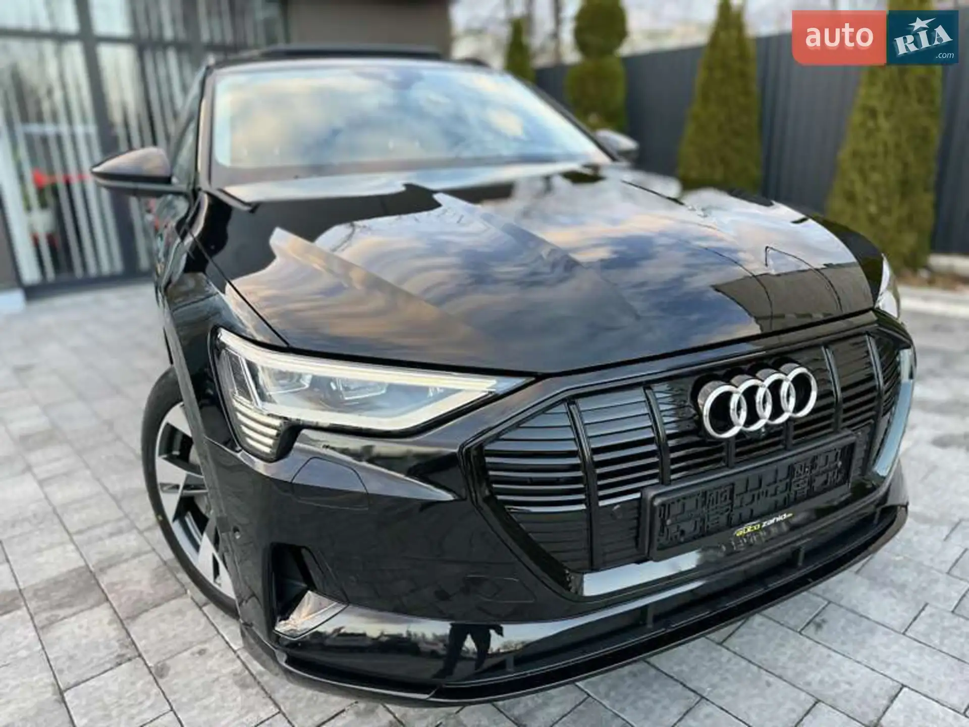 2021 Audi e-tron - мініатюра 2