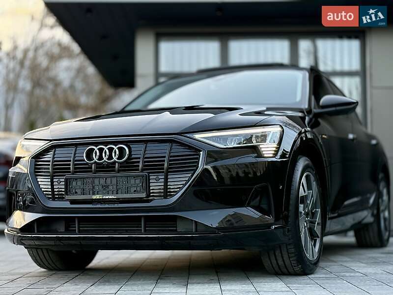 Позашляховик / Кросовер Audi e-tron 2021 в Львові