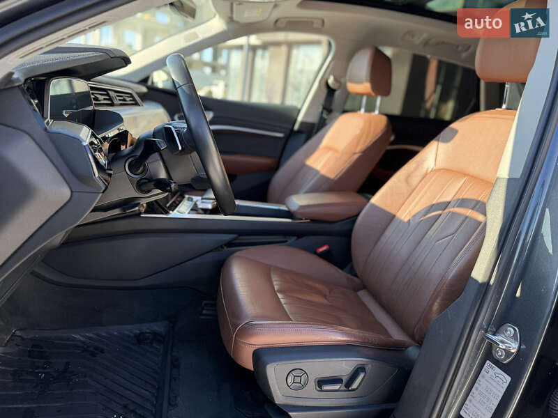 Внедорожник / Кроссовер Audi e-tron 2021 в Городке фото 8 Внедорожник / Кроссовер Audi e-tron 2021 в Городке