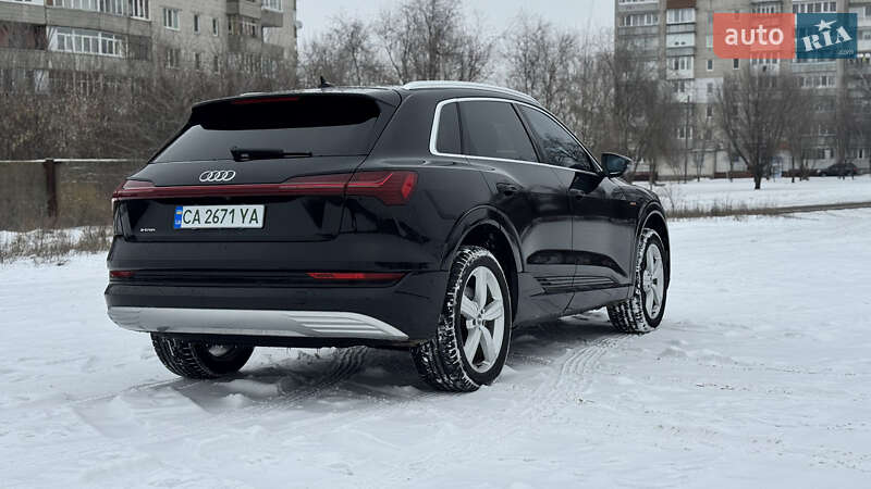 Позашляховик / Кросовер Audi e-tron 2019 в Умані фото 21 Позашляховик / Кросовер Audi e-tron 2019 в Умані