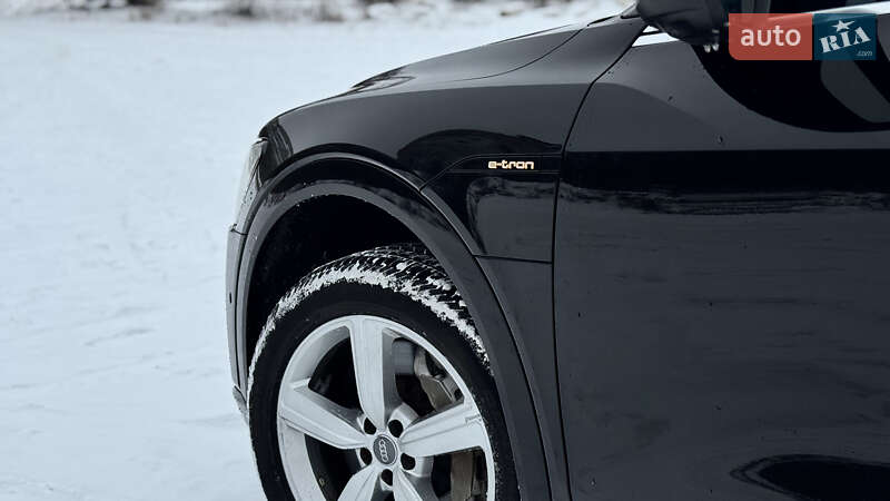 Позашляховик / Кросовер Audi e-tron 2019 в Умані фото 29 Позашляховик / Кросовер Audi e-tron 2019 в Умані