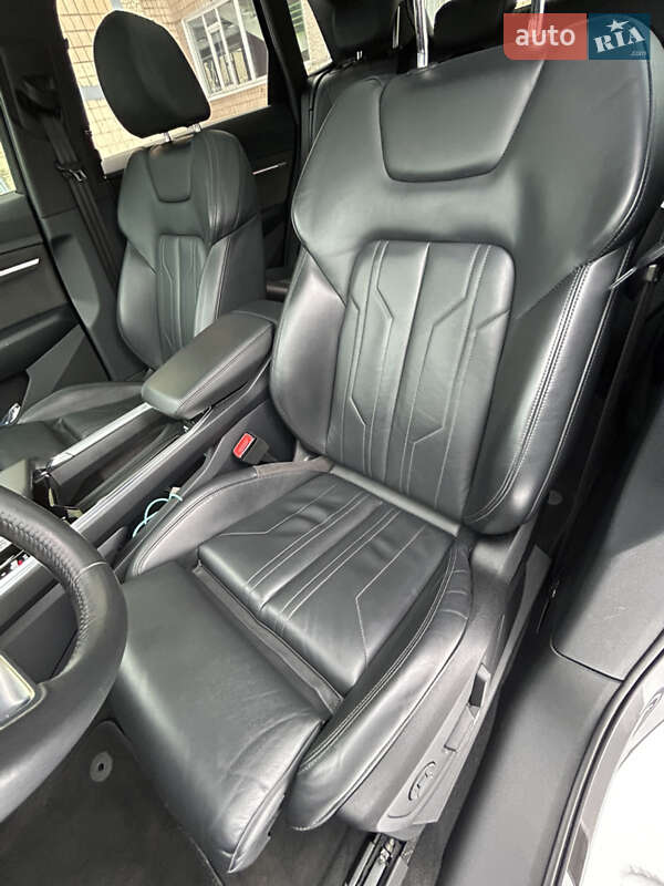 Внедорожник / Кроссовер Audi e-tron 2019 в Кривом Роге фото 12 Внедорожник / Кроссовер Audi e-tron 2019 в Кривом Роге