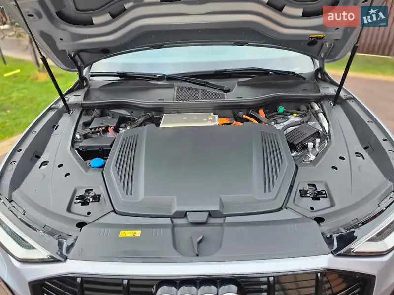 Audi e-tron 2020 VIN WAUZZZGE7MB014763 фото оголошення 13 з 69