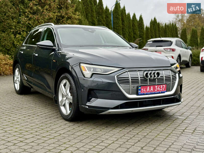Позашляховик / Кросовер Audi e-tron 2019 в Львові фото Позашляховик / Кросовер Audi e-tron 2019 в Львові