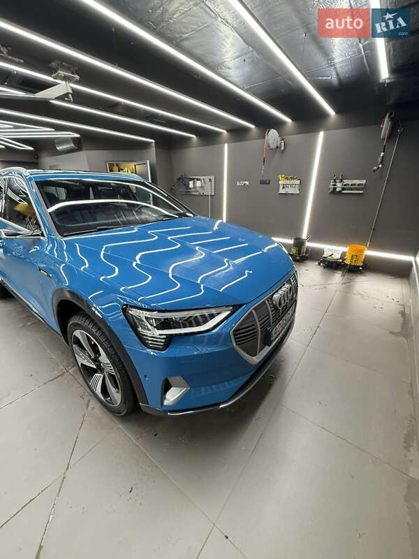 Внедорожник / Кроссовер Audi e-tron 2019 в Ужгороде фото 2 Внедорожник / Кроссовер Audi e-tron 2019 в Ужгороде