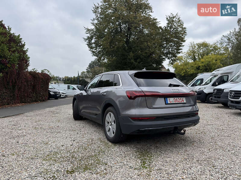 Позашляховик / Кросовер Audi e-tron 2021 в Львові