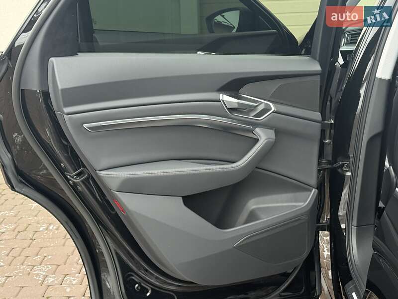 Внедорожник / Кроссовер Audi e-tron 2020 в Ровно