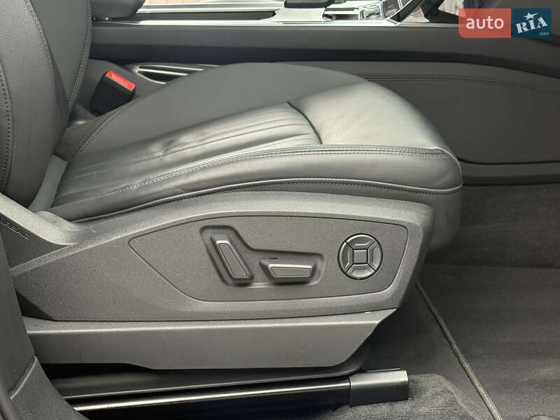 Внедорожник / Кроссовер Audi e-tron 2020 в Ровно
