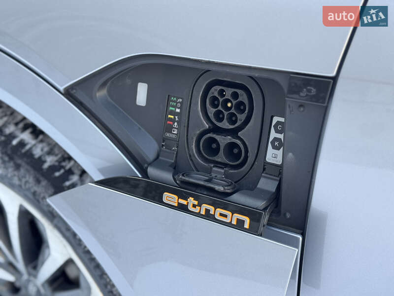 Внедорожник / Кроссовер Audi e-tron 2021 в Киеве