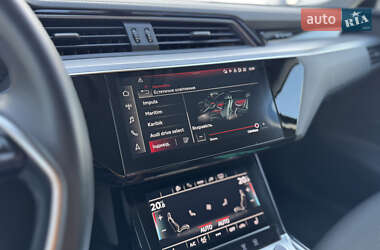 Внедорожник / Кроссовер Audi e-tron 2021 в Киеве фото 93 Внедорожник / Кроссовер Audi e-tron 2021 в Киеве