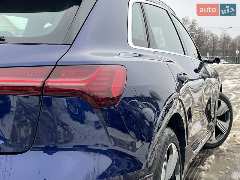 Внедорожник / Кроссовер Audi e-tron 2020 в Луцке фото 13 Внедорожник / Кроссовер Audi e-tron 2020 в Луцке