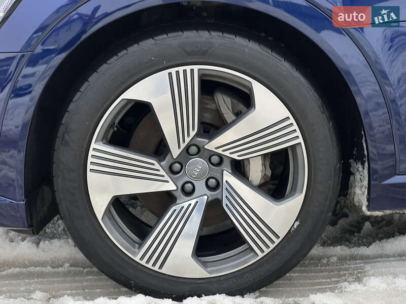 Внедорожник / Кроссовер Audi e-tron 2020 в Луцке фото 25 Внедорожник / Кроссовер Audi e-tron 2020 в Луцке