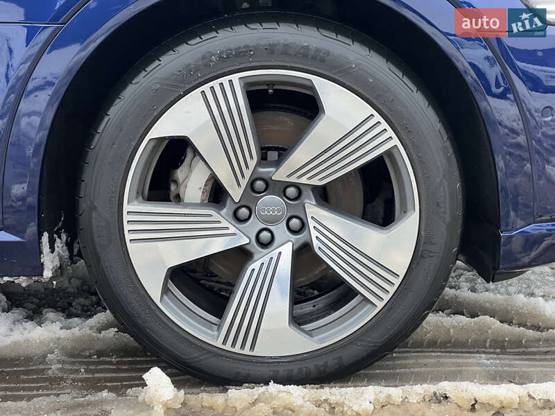 Внедорожник / Кроссовер Audi e-tron 2020 в Луцке фото 28 Внедорожник / Кроссовер Audi e-tron 2020 в Луцке