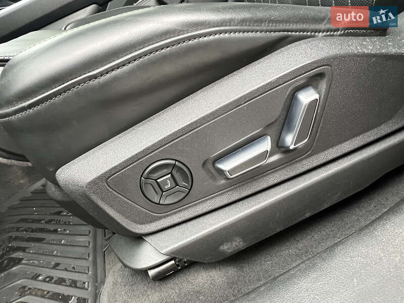 Внедорожник / Кроссовер Audi e-tron 2019 в Днепре фото 15 Внедорожник / Кроссовер Audi e-tron 2019 в Днепре