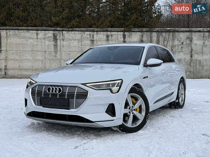 Внедорожник / Кроссовер Audi e-tron 2021 в Ровно