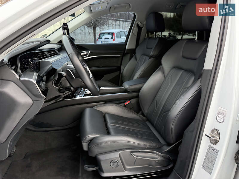 Внедорожник / Кроссовер Audi e-tron 2021 в Ровно