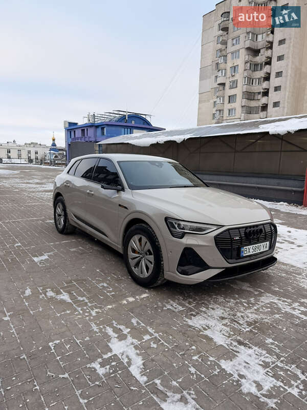 Внедорожник / Кроссовер Audi e-tron 2021 в Хмельницком