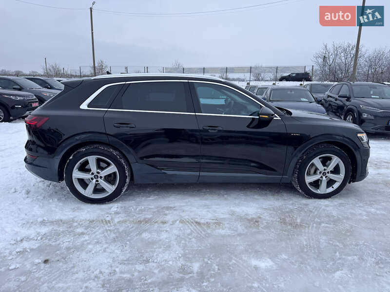 Внедорожник / Кроссовер Audi e-tron 2020 в Ивано-Франковске