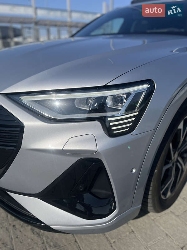 Позашляховик / Кросовер Audi e-tron 2022 в Львові фото 57 Позашляховик / Кросовер Audi e-tron 2022 в Львові