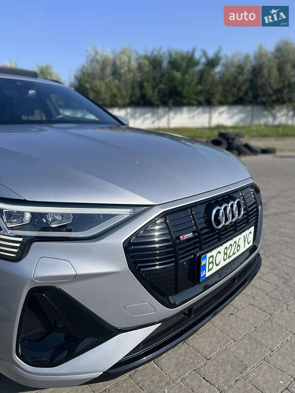 Позашляховик / Кросовер Audi e-tron 2022 в Львові фото 50 Позашляховик / Кросовер Audi e-tron 2022 в Львові