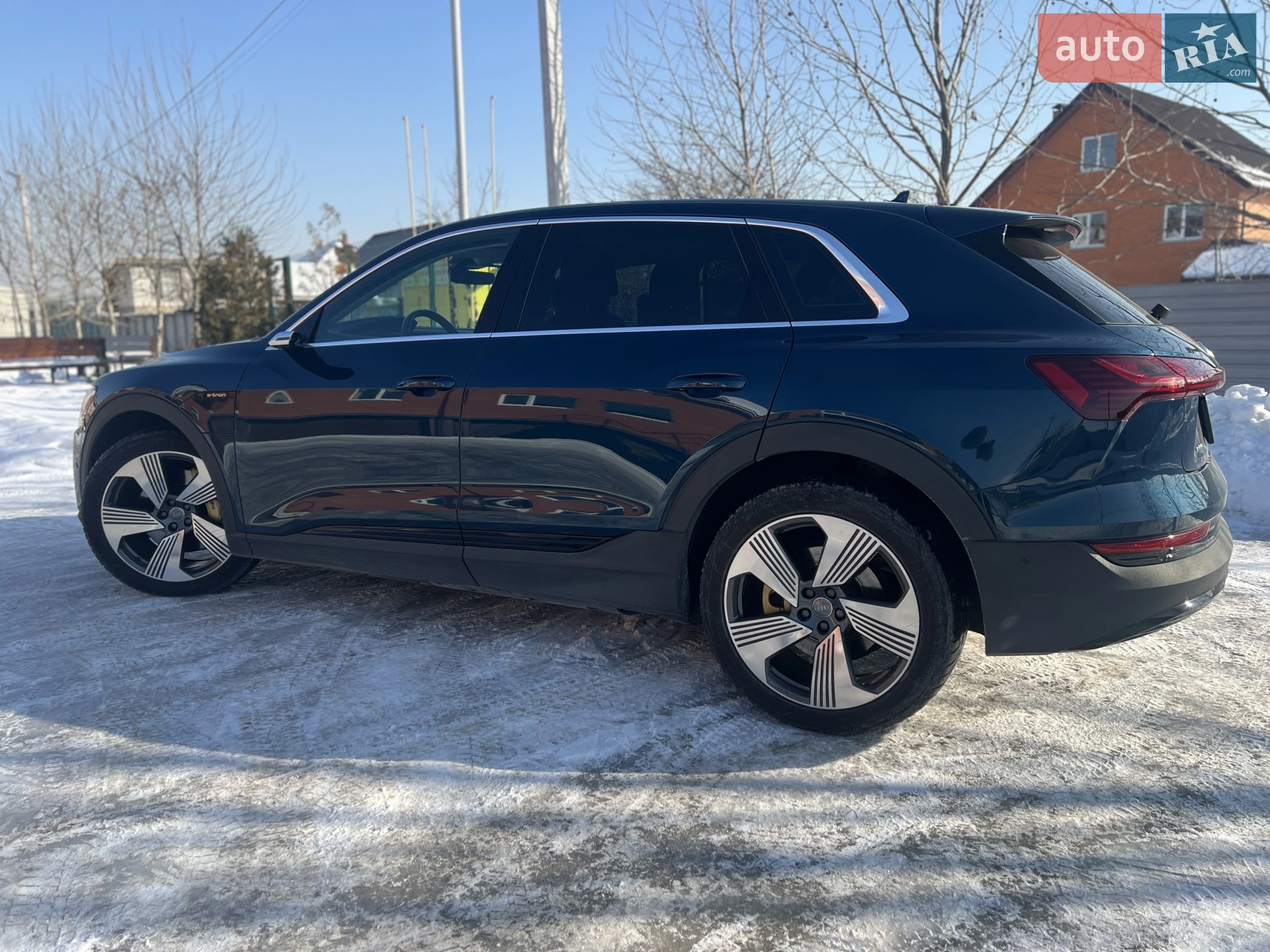 2021 Audi e-tron - мініатюра 8