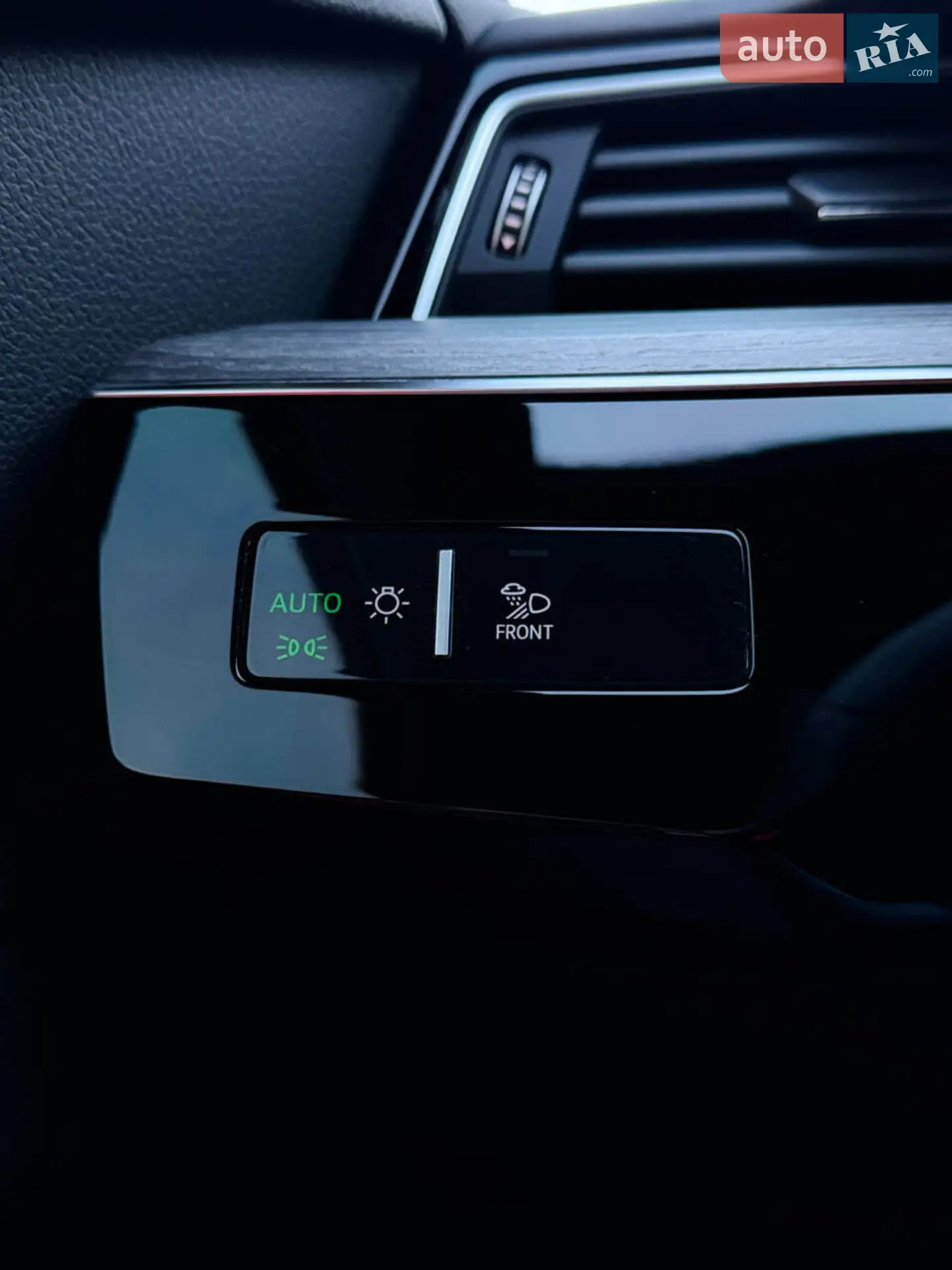 2022 Audi e-tron - мініатюра 28